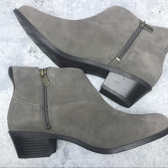 Vionic grey boots Clearance
